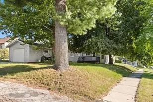 529 W Cook St, Portage, WI 53901 - Photo 46