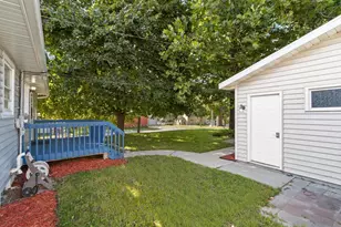 529 W Cook St, Portage, WI 53901 - Photo 34