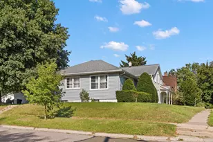 529 W Cook St, Portage, WI 53901 - Photo 38
