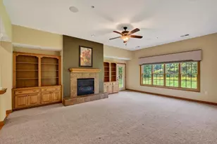 9001 Hawks Reserve Ln, Verona, WI 53593 - Photo 12