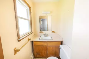 2426 Butlin Dr, Beloit, WI 53511 - Photo 20