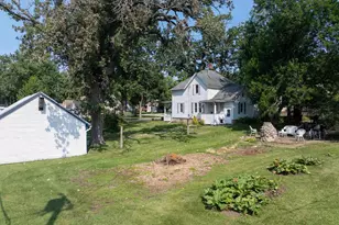 1020 Wood St, Baraboo, WI 53913 - Photo 28
