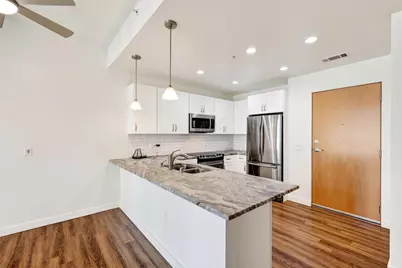 309 W Washington Avenue #203, Madison, WI 53703 - Photo 2