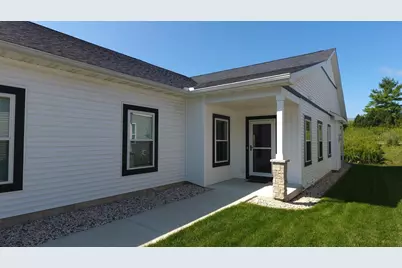 3835 Tanglewood Place, Janesville, WI 53546 - Photo 2