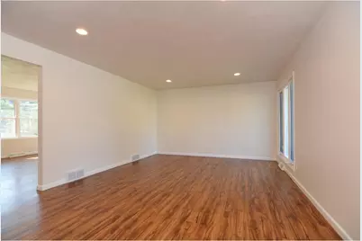 5556 Rainbow Road, Waunakee, WI 53597 - Photo 8