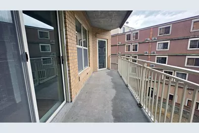 360 W Washington Avenue #215, Madison, WI 53703 - Photo 12