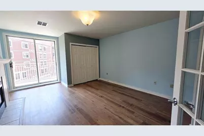360 W Washington Avenue #215, Madison, WI 53703 - Photo 14