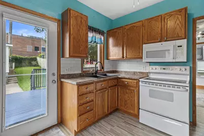 112 W Howard Street, Portage, WI 53901 - Photo 10