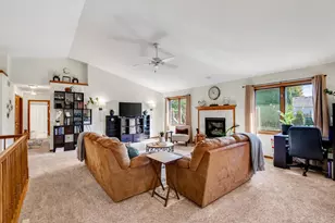1357 Overlook Pass, Sun Prairie, WI 53590 - Photo 14