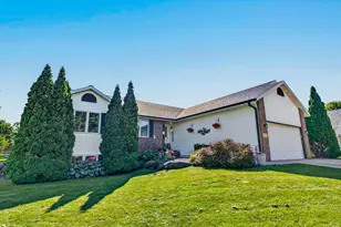 1357 Overlook Pass, Sun Prairie, WI 53590 - Photo 68