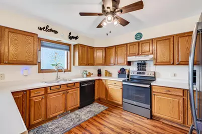 1357 Overlook Pass, Sun Prairie, WI 53590 - Photo 18
