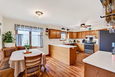 1357 Overlook Pass, Sun Prairie, WI 53590 - Photo 16