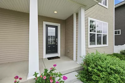 1042 O'Keeffe Avenue, Sun Prairie, WI 53590 - Photo 2