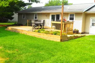 1065 Tara Dr, Sun Prairie, WI 53590 - Photo 16