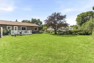 624 Madison Ave, Baraboo, WI 53913 - Photo 36