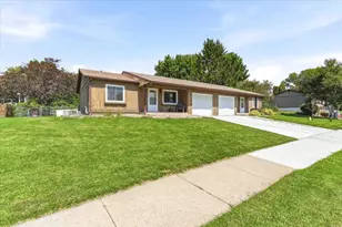 624 Madison Ave, Baraboo, WI 53913 - Photo 32