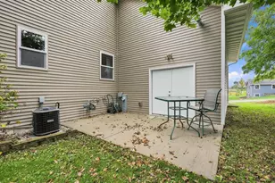 100 Isham St, Stoughton, WI 53589 - Photo 36