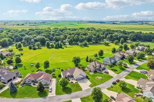 6487 Harvest Moon Ct, Waunakee, WI 53597 - Photo 2