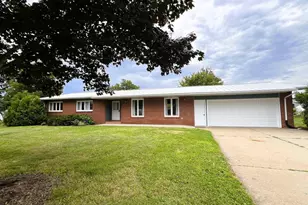 740 N E Ave, Viroqua, WI 54665 - Photo 1