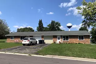 100-102 Hillside Ln, Columbus, WI 53925 - Photo 1