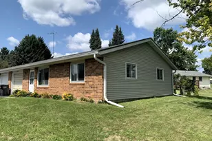100-102 Hillside Ln, Columbus, WI 53925 - Photo 22