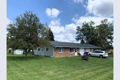100-102 Hillside Lane, Columbus, WI 53925 - Photo 2