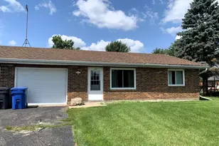 104-106 Hillside Ln, Columbus, WI 53925 - Photo 14