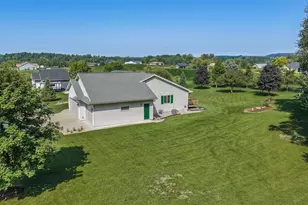 8096 E Quail Meadow Ln, Reedsburg, WI 53959 - Photo 10