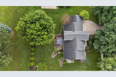 1604 Three Wood Drive, Mount Horeb, WI 53572 - Photo 4