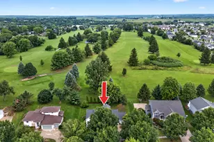 1604 Three Wood Dr, Mount Horeb, WI 53572 - Photo 2