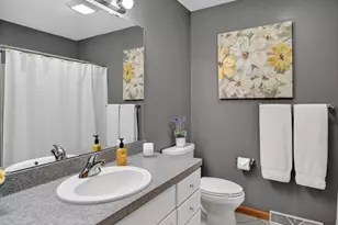 1604 Three Wood Dr, Mount Horeb, WI 53572 - Photo 36