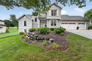 1604 Three Wood Dr, Mount Horeb, WI 53572 - Photo 1