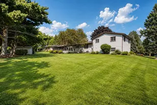 617 Melanie Ln, Ripon, WI 54971 - Photo 2