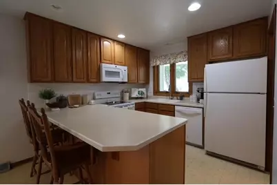 5721 Meadowood Drive, Madison, WI 53711 - Photo 14