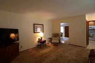 5721 Meadowood Dr, Madison, WI 53711 - Photo 8