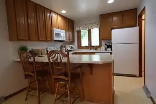 5721 Meadowood Dr, Madison, WI 53711 - Photo 12
