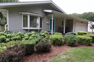 5721 Meadowood Dr, Madison, WI 53711 - Photo 2