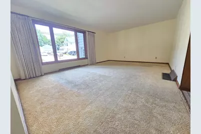 56 E Charles Street, Markesan, WI 53946 - Photo 10