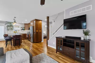 4246 Doncaster Drive, Madison, WI 53711 - Photo 8