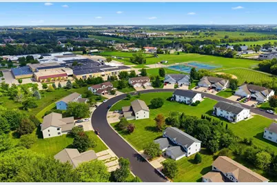 191-199 Talon Place, Sun Prairie, WI 53590 - Photo 4