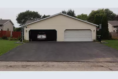 208-210 Eilbes Avenue, Beaver Dam, WI 53916 - Photo 2