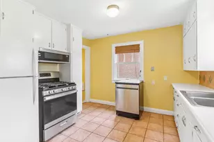 2005 Carey Ct, Madison, WI 53704 - Photo 14