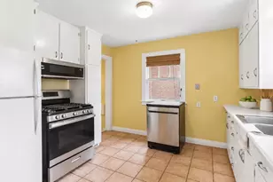2005 Carey Ct, Madison, WI 53704 - Photo 14
