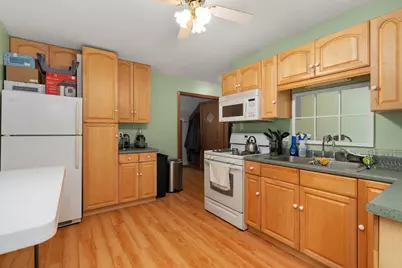 4611 Dennis Drive, Madison, WI 53704 - Photo 4