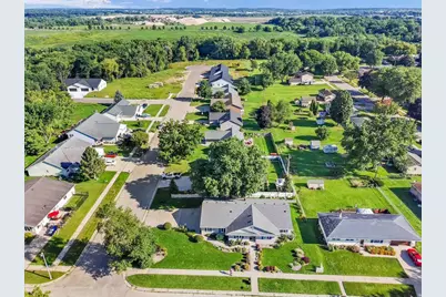 805 Hawthorne Avenue, Janesville, WI 53545 - Photo 4