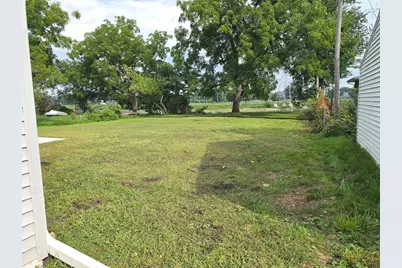 606 W Delavan Drive, Janesville, WI 53548 - Photo 22