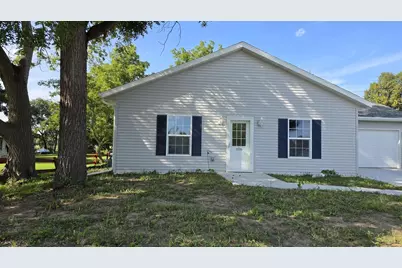 606 W Delavan Drive, Janesville, WI 53548 - Photo 1
