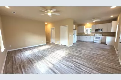632 W Delavan Drive, Janesville, WI 53548 - Photo 8