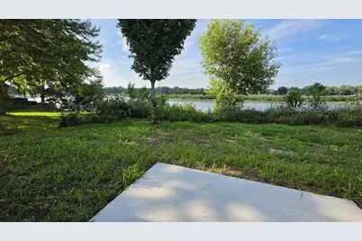 632 W Delavan Drive, Janesville, WI 53548 - Photo 16