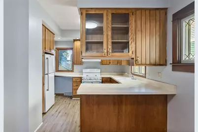 103 E Roosevelt Street, Freeport, IL 61032 - Photo 18
